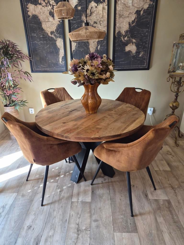 Ronde eettafel met 4 stoelen - Industrieel design, Huis en Inrichting, Tafels | Eettafels, Rond, Industrieel, Modern, Zo goed als nieuw
