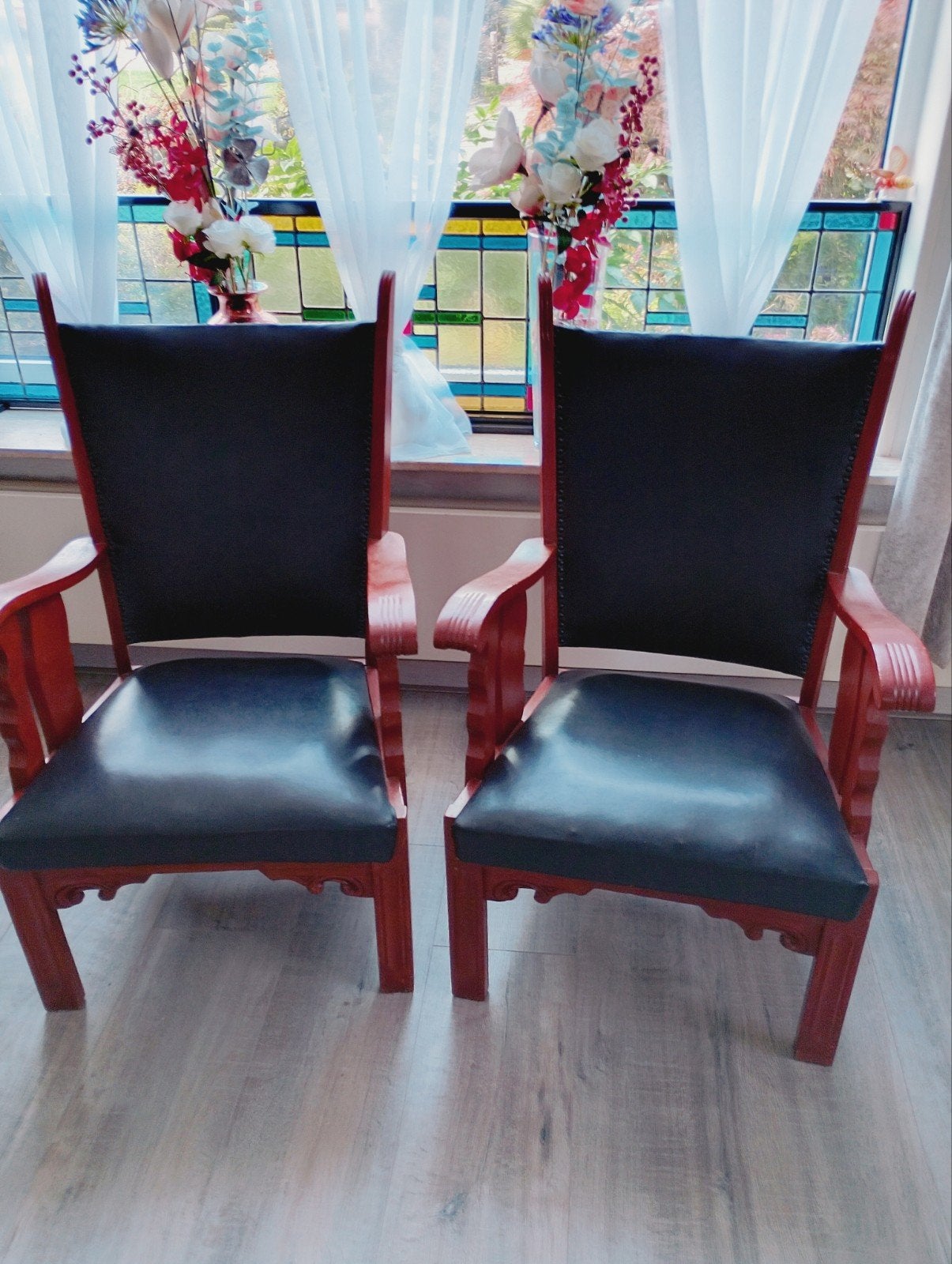 stoelen uit grootmoeders tijd, Ophalen, Twee, Bruin, Zo goed als nieuw