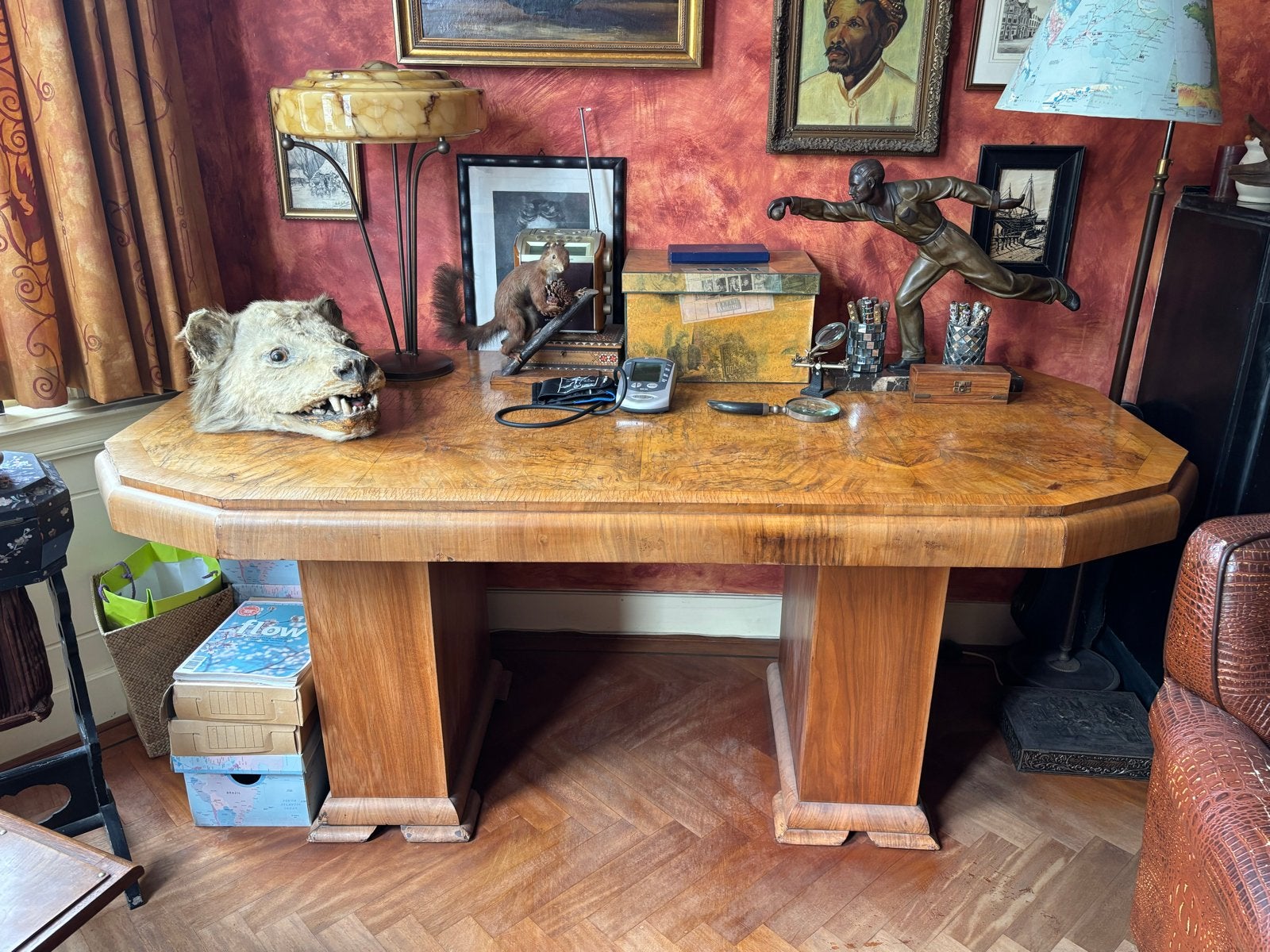Art Deco Bureau in walnoot Hout, Ophalen