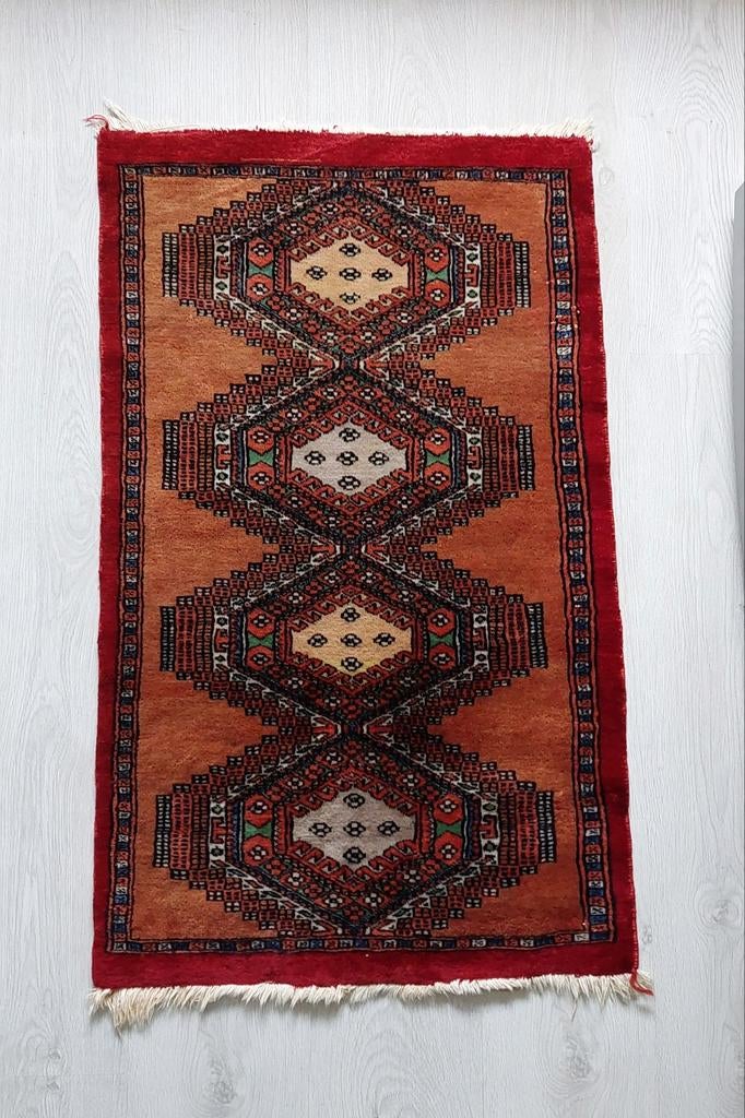 Zijde kleed 94 x 61 cm uit Kashmir, Ophalen of Verzenden, Rechthoekig, 50 tot 100 cm, 50 tot 100 cm