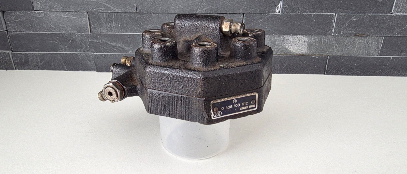 Brandstofverdeler 0438100012 W116 W126 R107 C107, Ophalen, Gebruikt, Mercedes-Benz