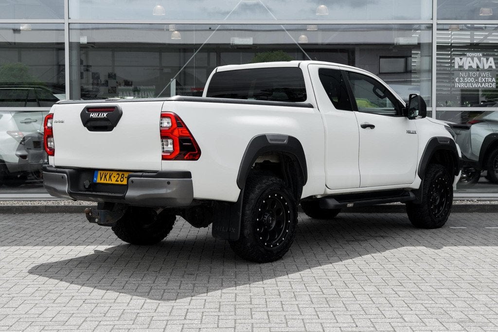 Toyota HiLux 2.8 D-4D Xtra Cab Professional premium Unieke v, Auto's, Toyota, Automaat, Automatische klimaatregeling, Stof, Gebruikt