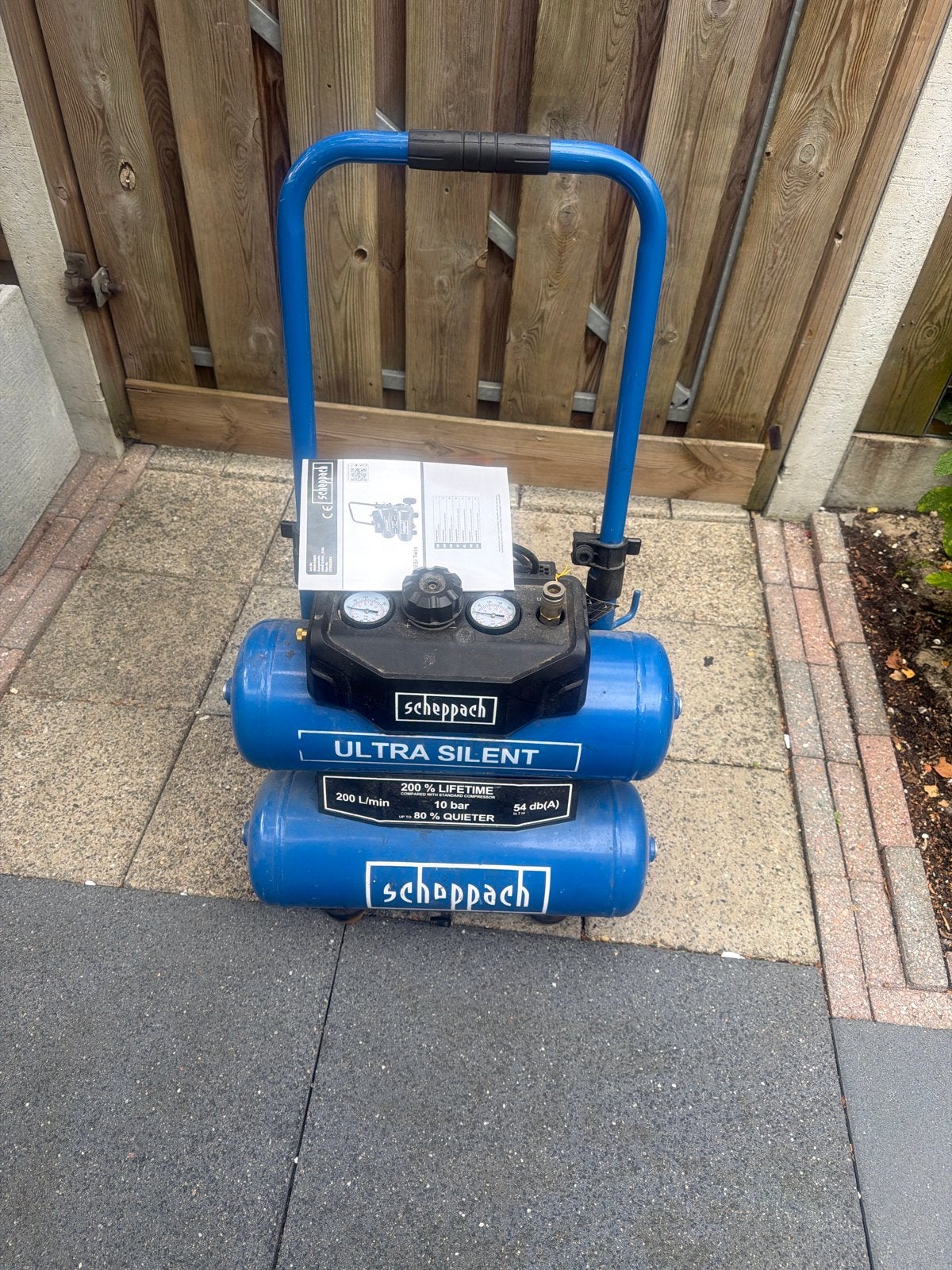 Scheppach HC20Si Twin Ultra Compressor met kleine defect, Ophalen, 6 tot 10 bar, Zo goed als nieuw, Minder dan 200 liter/min