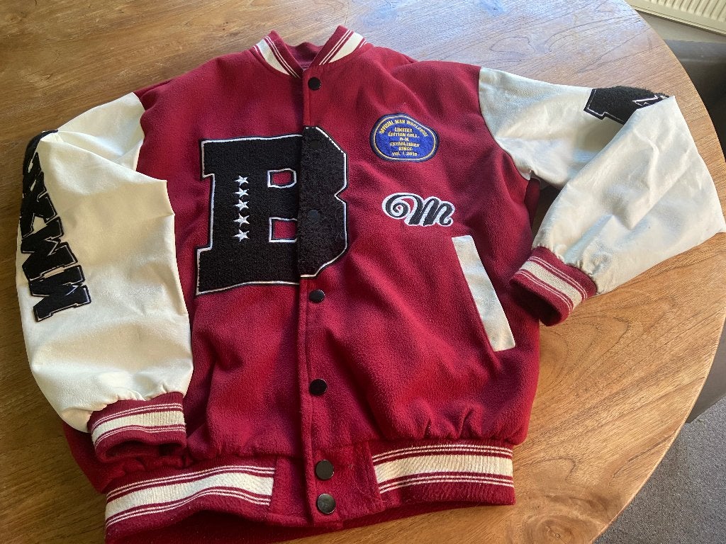 Prachtig varsity jack, Maat 42/44 (L), Ophalen of Verzenden, Jasje, Rood
