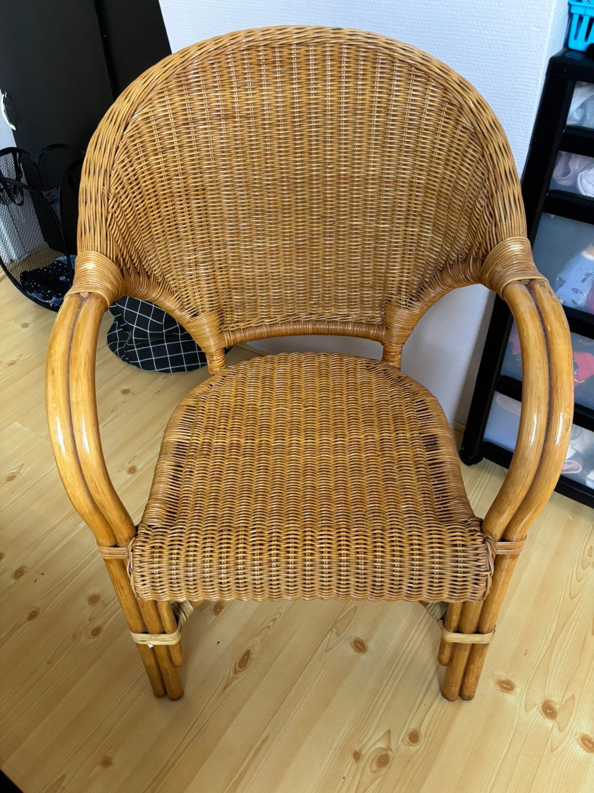 4 rietenstoelen, Huis en Inrichting, Ophalen, Zo goed als nieuw, Bruin, Vier