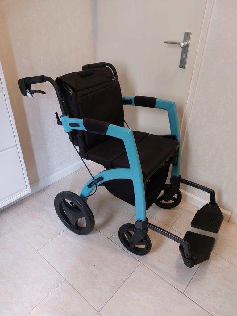 Rollz motion rollator rolstoel  in 1, Diversen, Rolstoelen, Ophalen, Inklapbaar, Zo goed als nieuw, Duwrolstoel