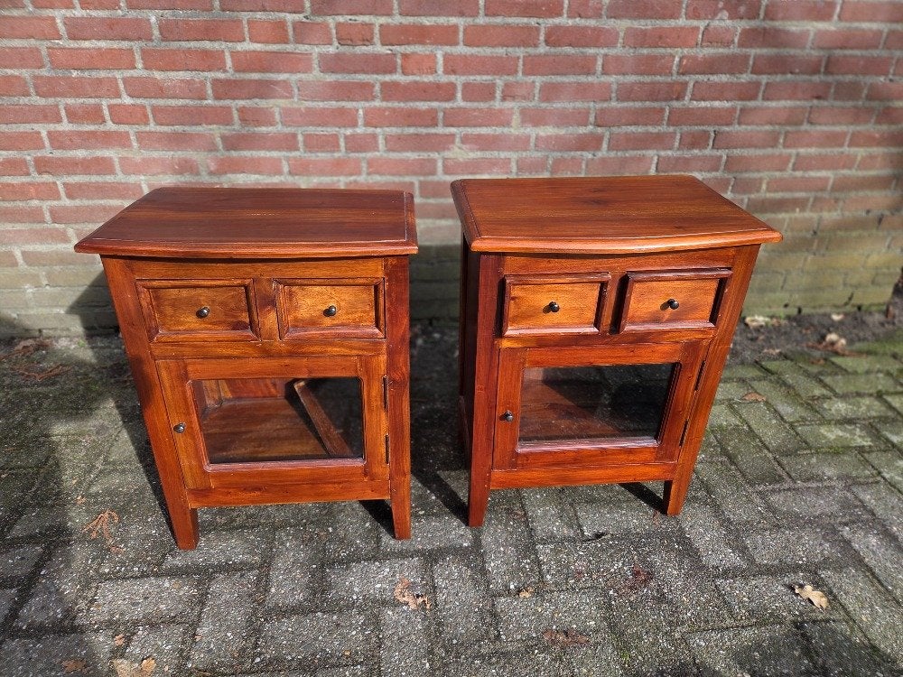 nachtkastjes / halkastjes notenhout nog 1 te koop, Ophalen of Verzenden, 'T Olde Gre-j, Info@toldegrej.nl, Endepoelstraat 20f Didam