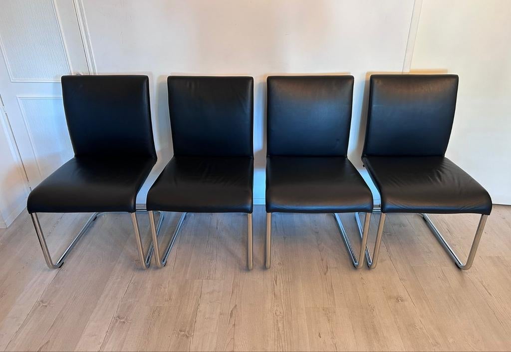Set van 4 zwarte leren Hulsta D2 stoelen, Huis en Inrichting, Ophalen, Zwart, Zo goed als nieuw, Vier