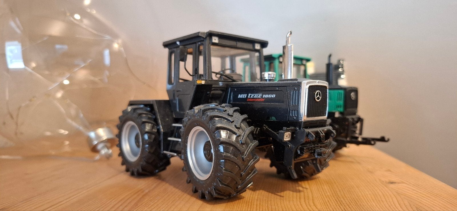 Mercedes-Benz MB Trac 1800 1:32, Ophalen, Zo goed als nieuw, Tractor of Landbouw, Overige merken