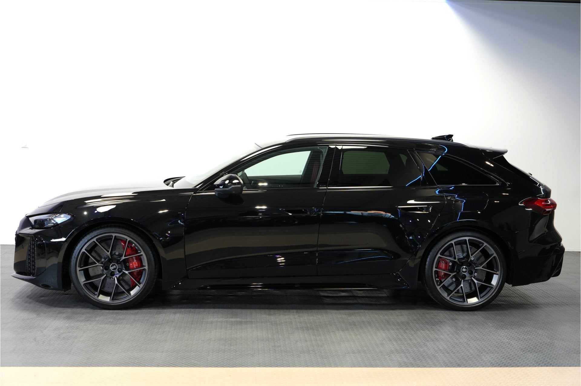 Audi RS5 Avant e-hybrid 470kW/640pk Aut8 Quattro Tech Pro KE, Automaat, Gebruikt, RS5, Zwart