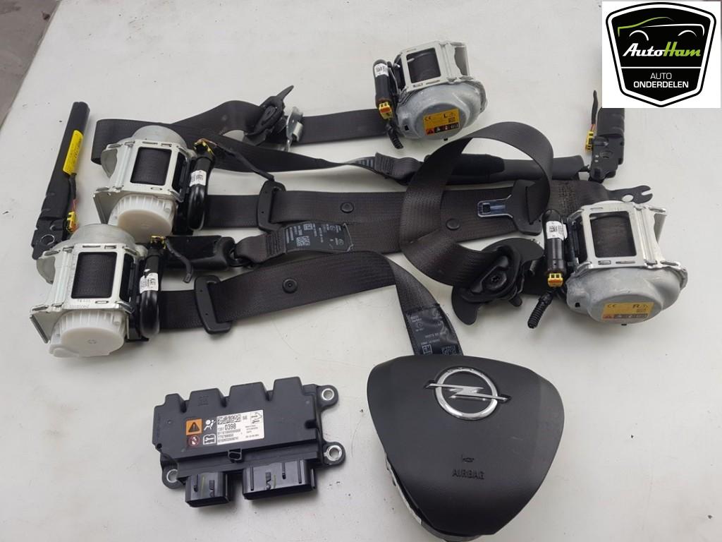 Airbag Set + Dashboard Opel Astra K Sports Tourer 39030033, Auto-onderdelen, Gebruikt, Bahnhofsplatz, Rüsselsheim am Main 65423, , Duitsland
