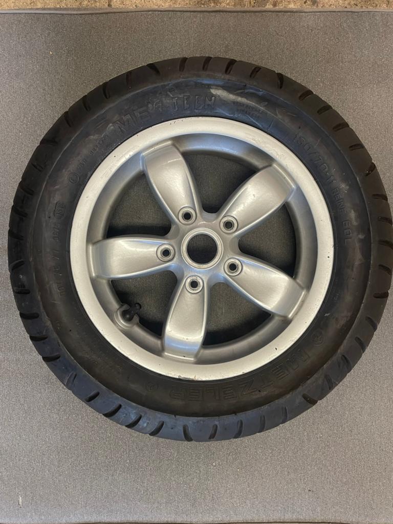 Vespa velg, Ophalen of Verzenden, Zo goed als nieuw, Overige typen, Vespa