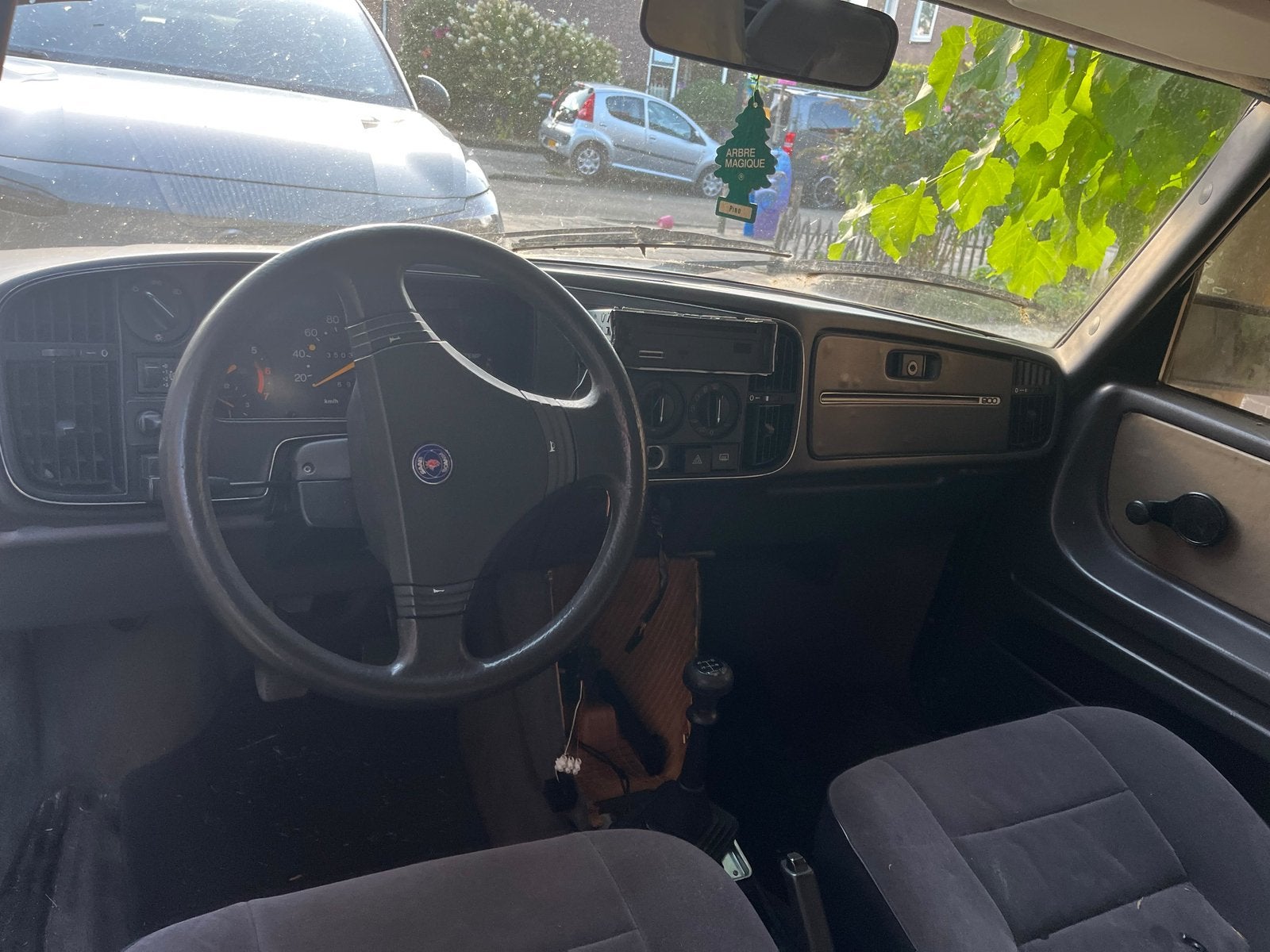 Foto 6 van Saab 900 2.1 I 16 HB U9 1991 Grijs