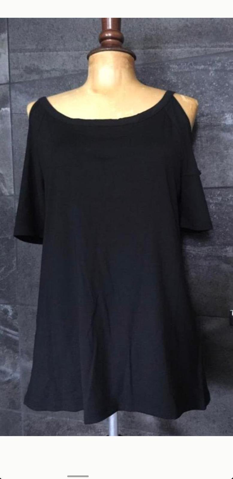 Nieuw t-shirt top blouse Esprit viscose met open schouders, Maat 38/40 (M), Zwart, Nieuw, Ophalen of Verzenden