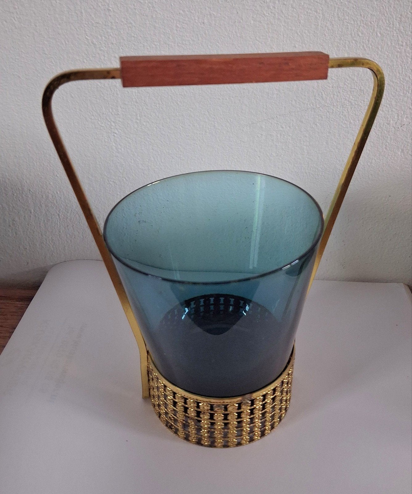 Vintage presenteerschaaltje met blauw glas en messing, Ophalen of Verzenden