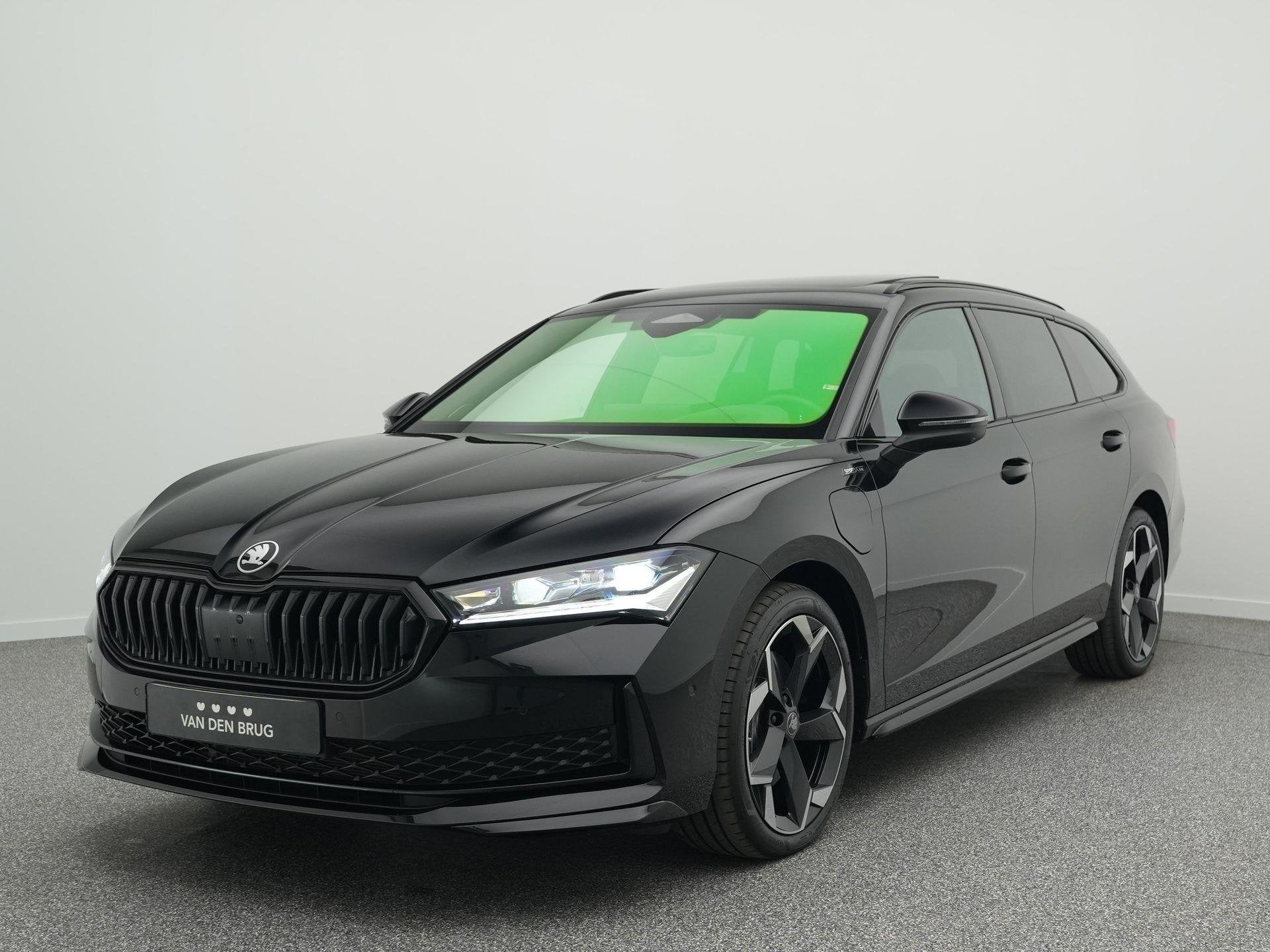 Skoda Superb Combi 1.5 TSI PHEV Sportline Business 204 pk DS