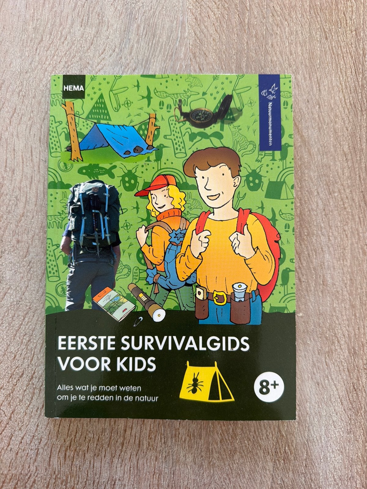Hema Eerste Survivalgids voor Kids 8+, Ophalen of Verzenden, Zo goed als nieuw, Non-fictie