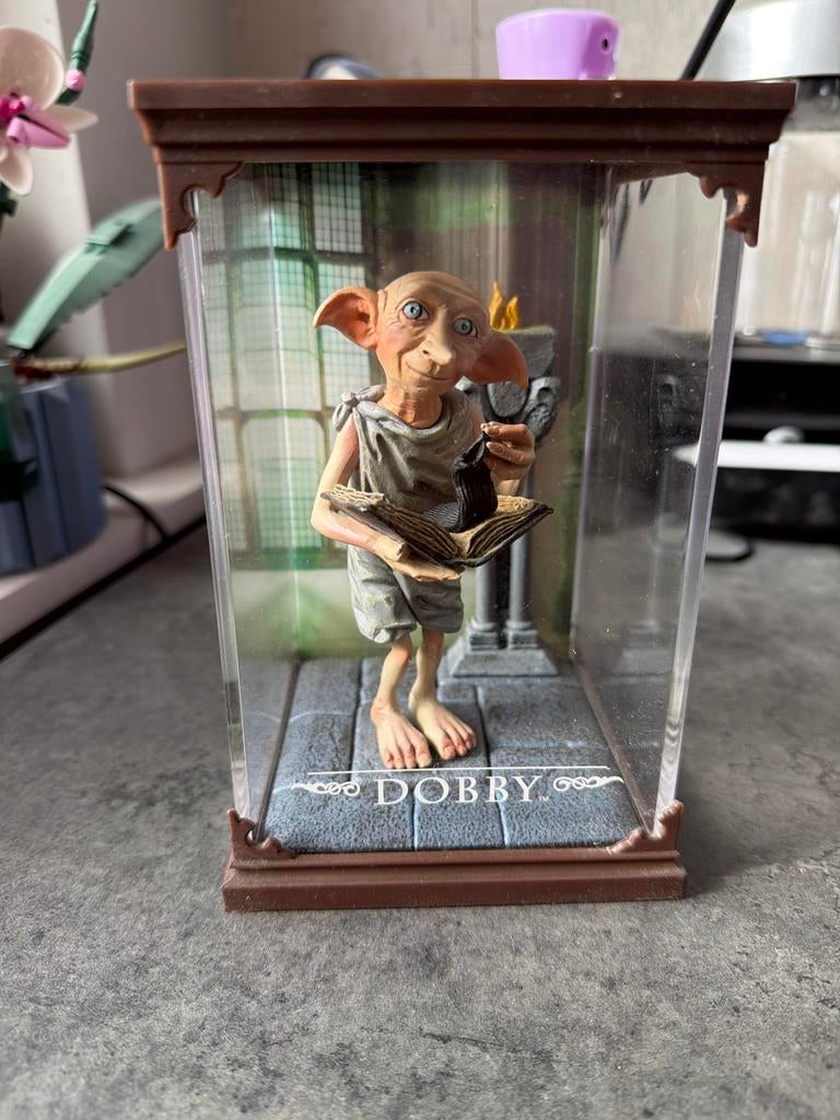 Harry Potter Magical Creatures Dobby Beeldje, Verzamelen, Ophalen of Verzenden, Overige figuren, Zo goed als nieuw, Beeldje of Figuurtje
