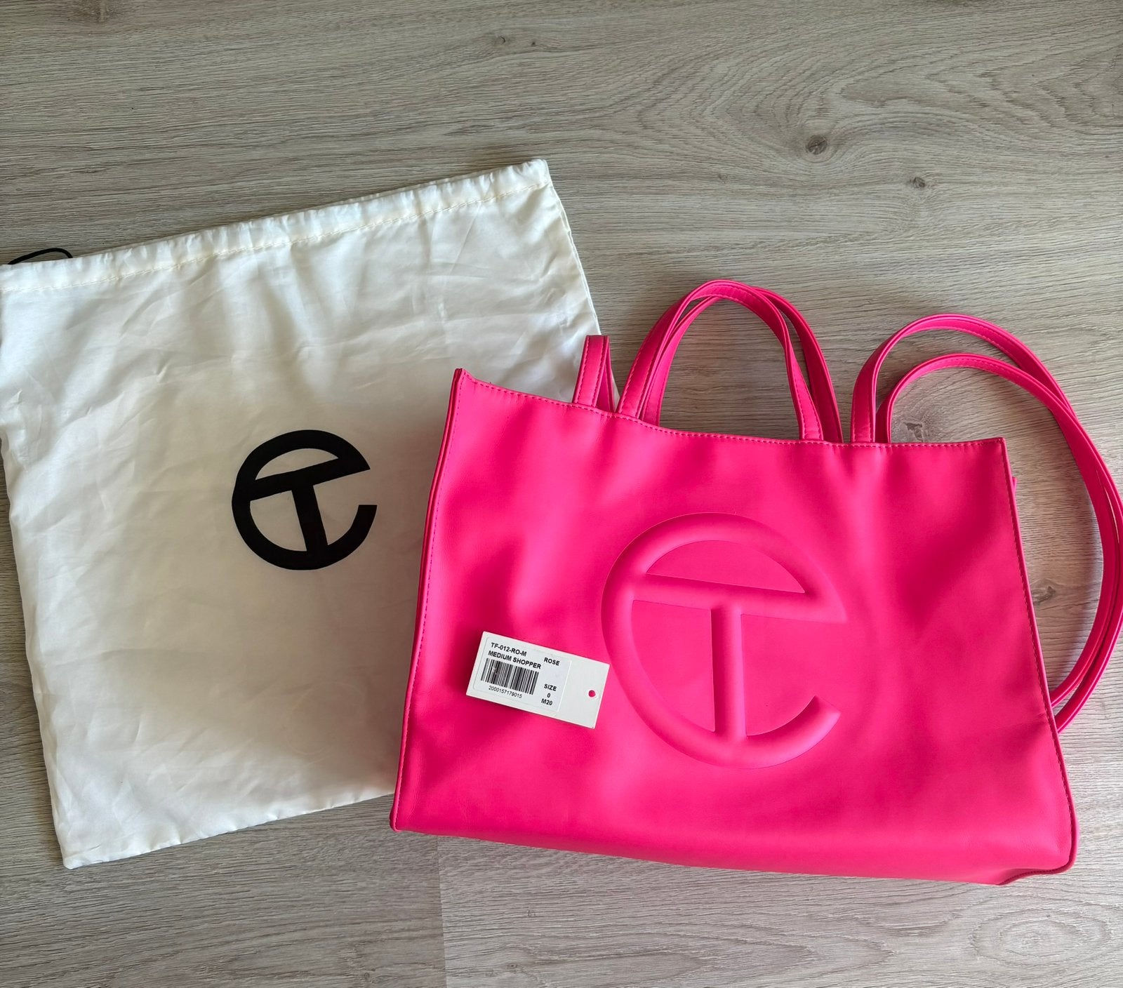 Telfar shopping bag, Sieraden, Tassen en Uiterlijk, Tassen | Damestassen, Ophalen, Zo goed als nieuw, Roze