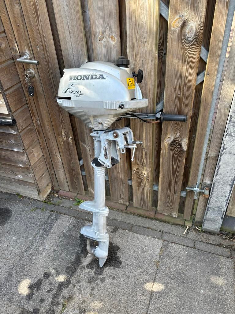 Honda, Aquaparx en Yamaha buitenboordmotoren te koop, Ophalen, Gebruikt, Benzine, Minder dan 5 pk