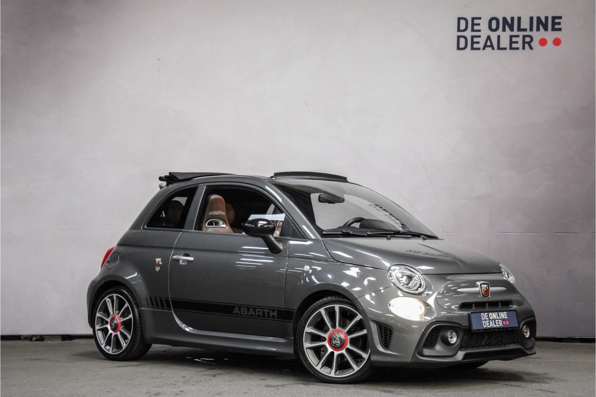 Abarth 500 C 595 1.4 T-Jet Turismo |Leder|17inch|7''|, Auto's, Abarth, Voorwielaandrijving, 4 cilinders, Cabriolet, Leder