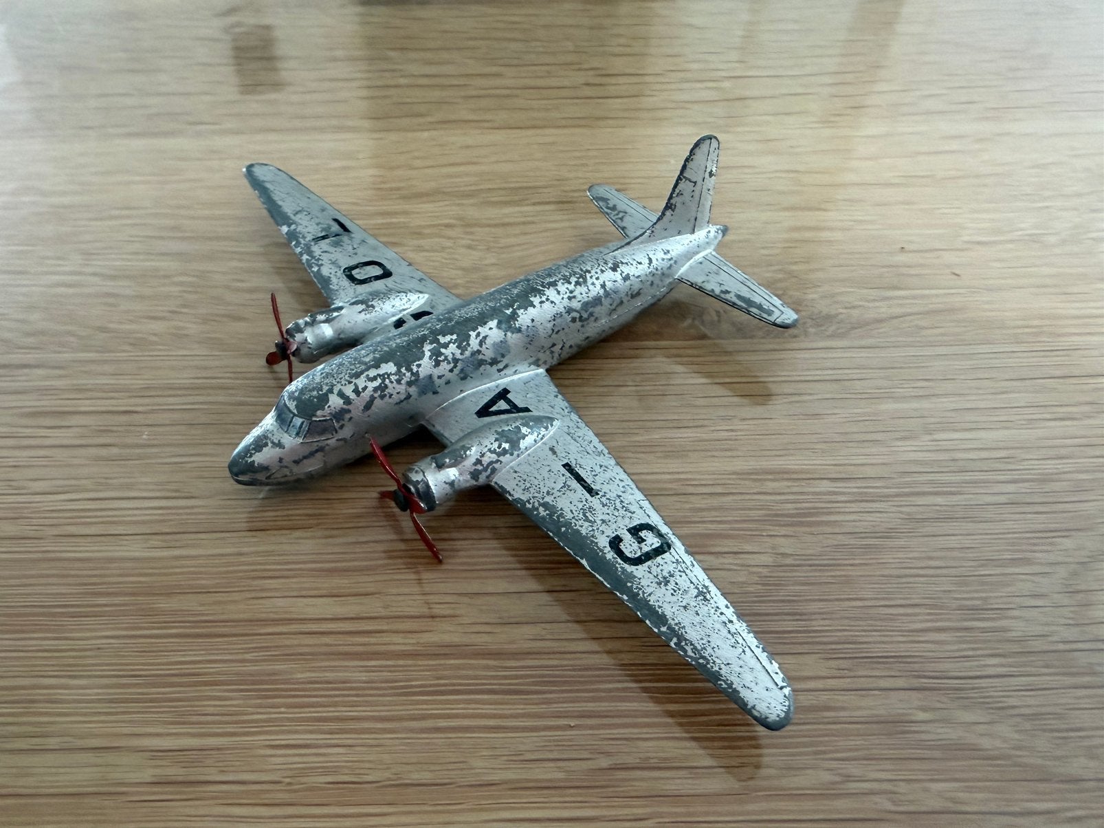 Dinky Toys passagiers viking Vliegtuig. 70C, Ophalen of Verzenden, Gebruikt, Overige typen, Dinky Toys