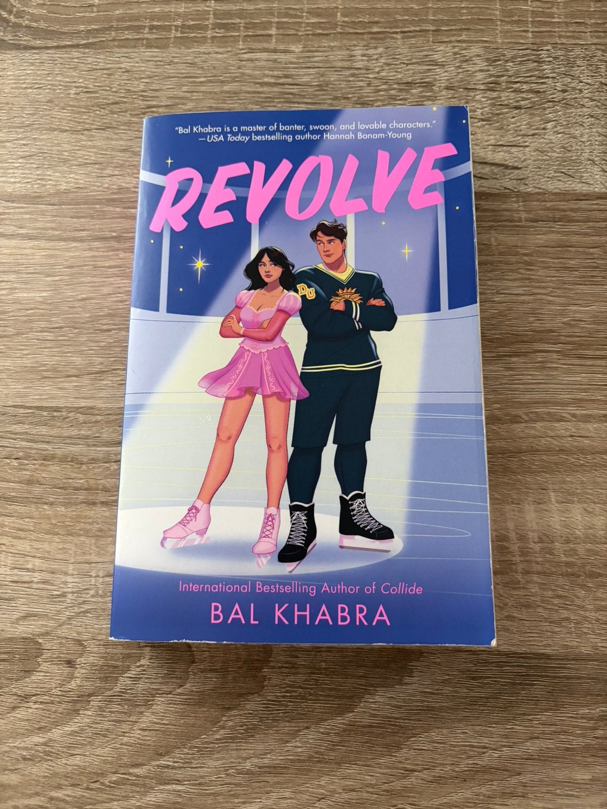 Revolve, Ophalen of Verzenden, Zo goed als nieuw