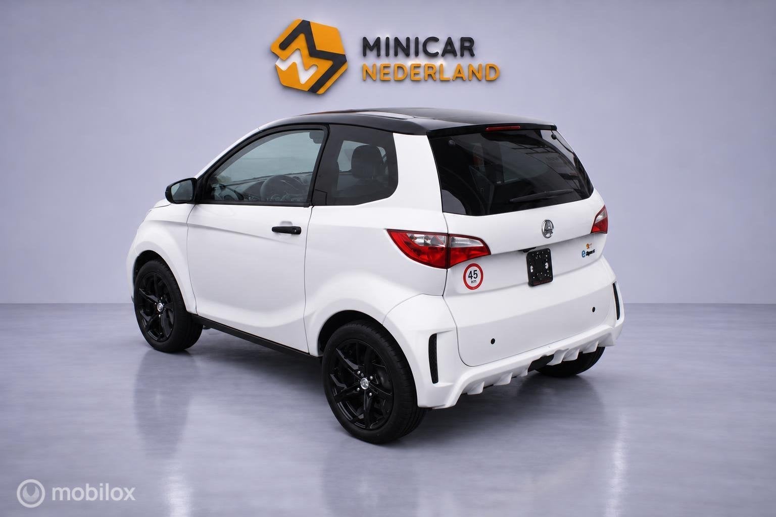 Aixam e City Sport Demo VOL OPTIES Webasto 2 jaar garantie, Overige merken, Gebruikt, AIXAM MEGA SAS, Aixam@aixam-mega.fr