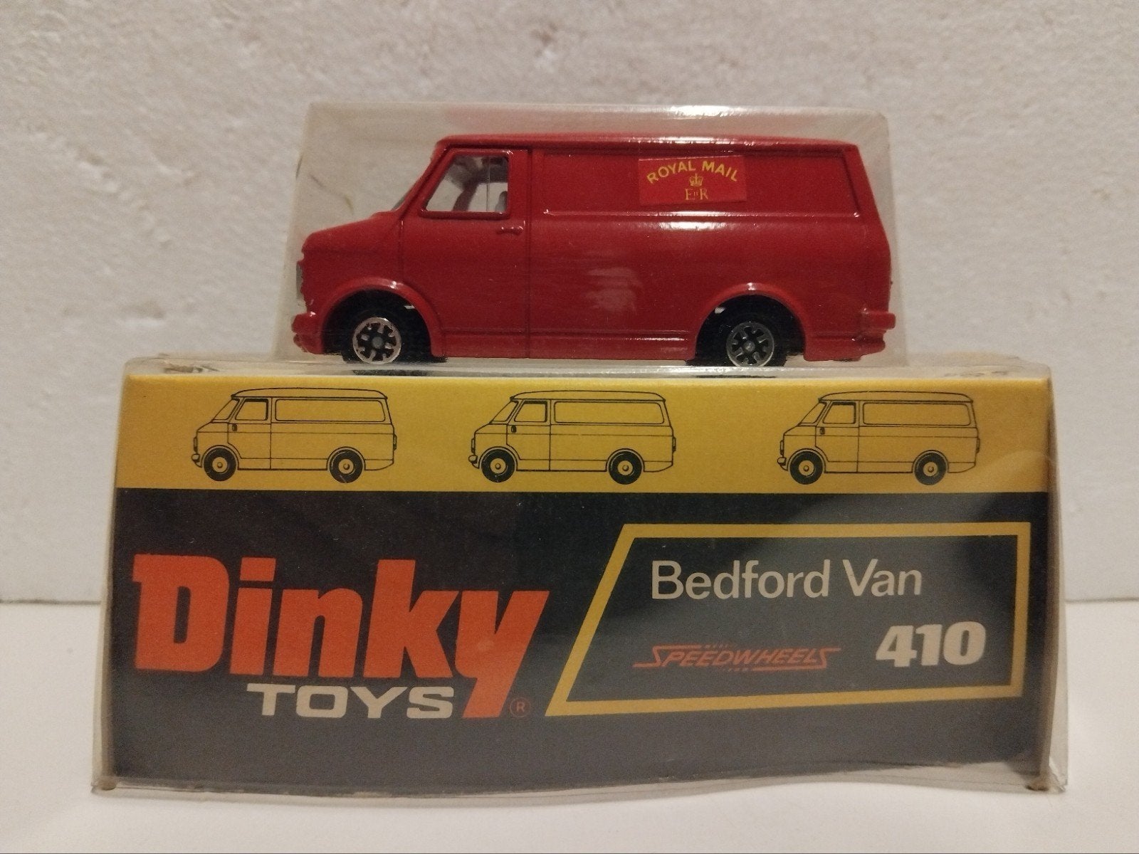 Dinky Toys 1:43 Bedford Ford Transit Royal Mail boxed, Ophalen of Verzenden, Zo goed als nieuw, Auto, Dinky Toys