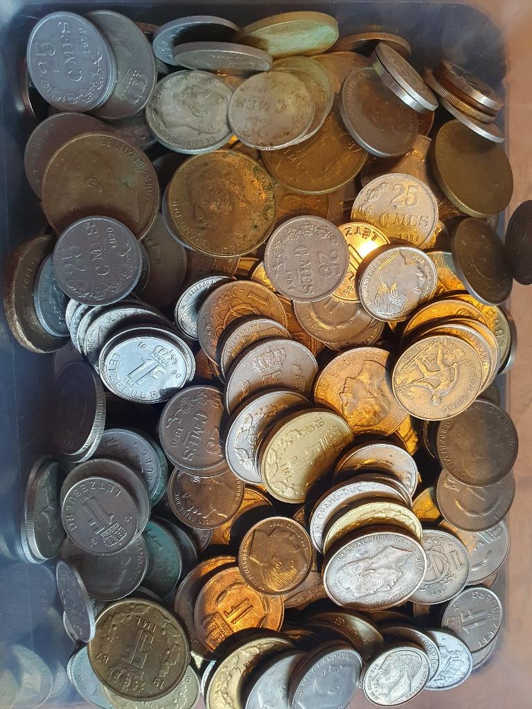 Ruim 1350 gram Luxemburgse Francs!, Ophalen of Verzenden, Frankrijk