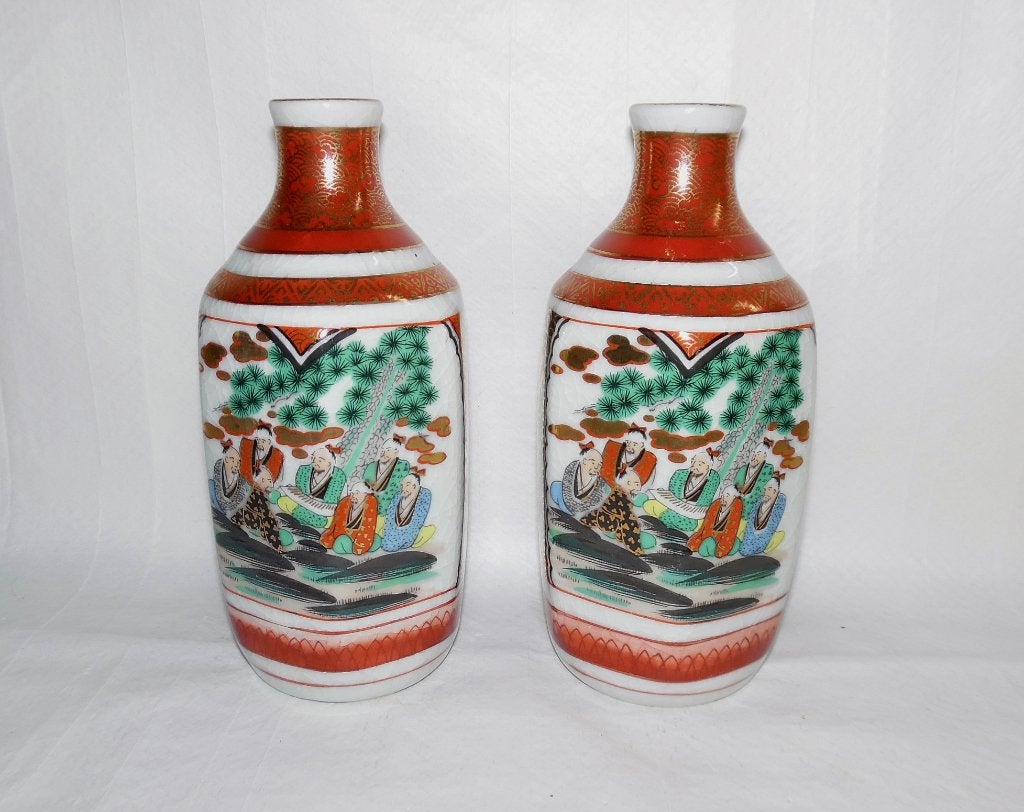 Twee Saké flesjes van Japans Kutani porselein, Antiek en Kunst, Ophalen of Verzenden
