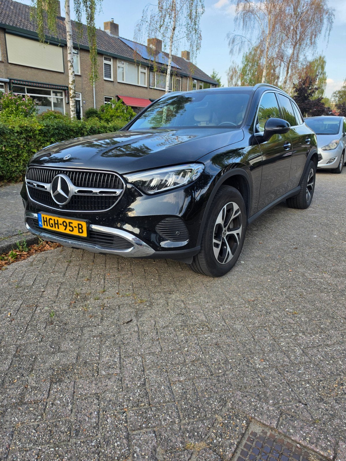 Mercedes-Benz GLC 300 e 313pk 4MATIC 9G-TRONIC 2023 Zwart, Auto's, Automaat, Zwart, Plug-in hybride, GLC