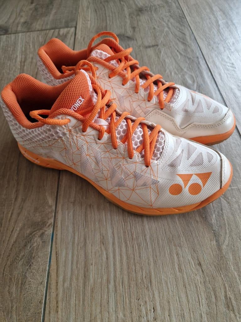 Yonex badminton schoenen (dames), Sport en Fitness, Ophalen of Verzenden, Schoenen