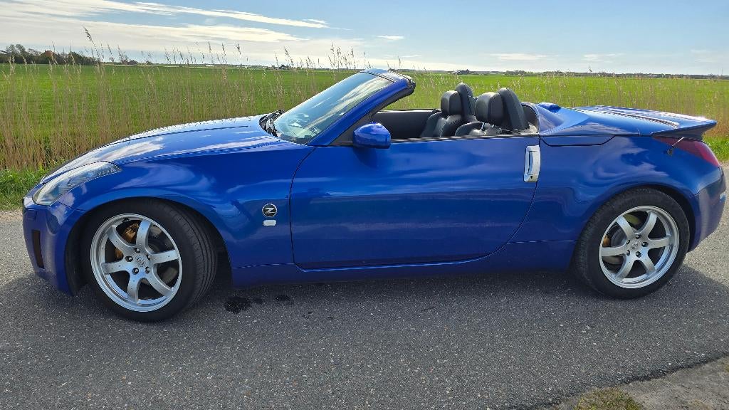 Nissan 350Z 3.5 V6 Roadster / Daytona Blue / Invidia uitlaat, Achterwielaandrijving, 1610 kg, Cabriolet, Blauw