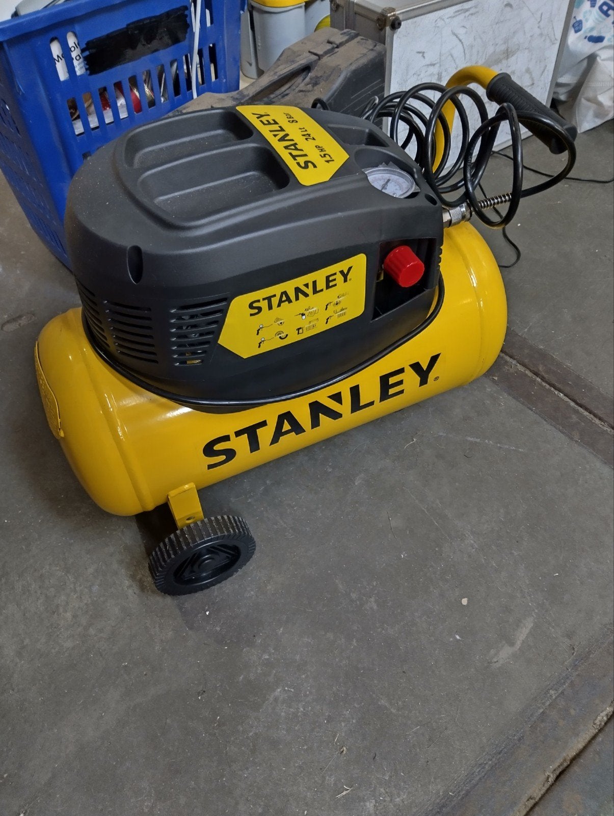 Stanley compressor, Doe-het-zelf en Verbouw, Compressors, Ophalen of Verzenden