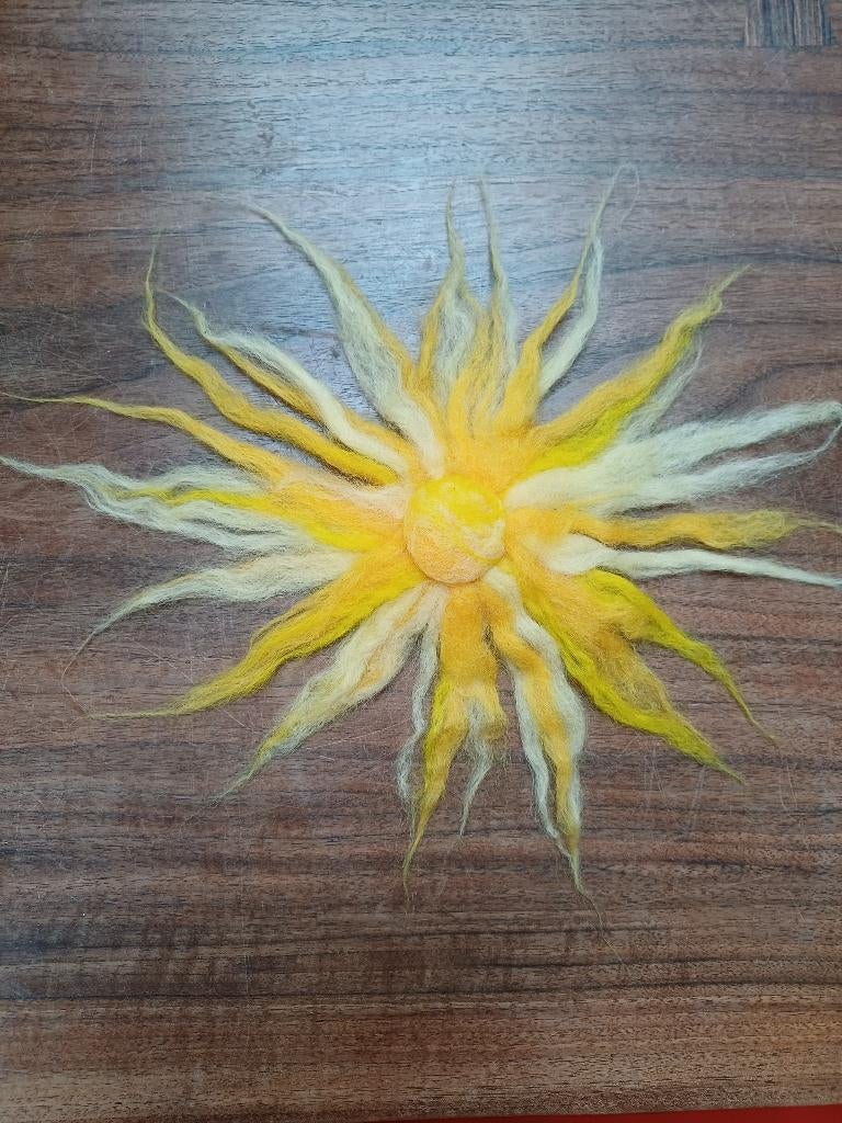Zon Sprookjeswol (40cm) - Seizoenstafel / Vrijeschool, Ophalen of Verzenden, Zo goed als nieuw, Overige typen