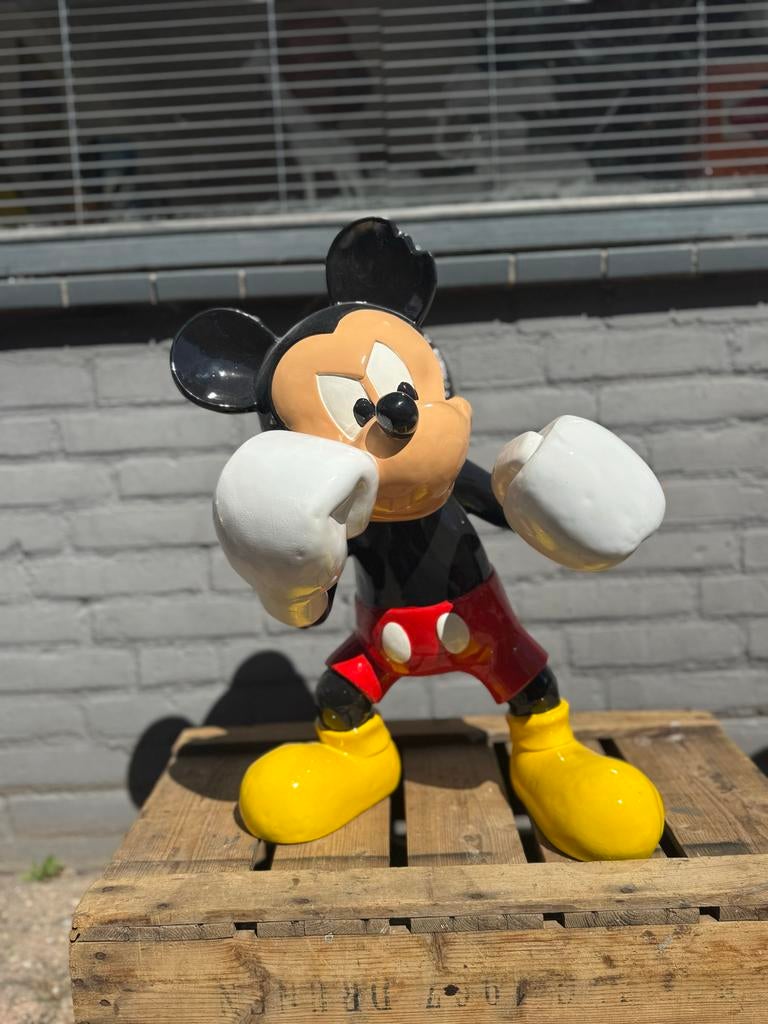 Groot Mickey Mouse Beeld - Bokser - Disney Figuur, Verzamelen, Disney, Ophalen, Beeldje of Figuurtje, ., Zo goed als nieuw