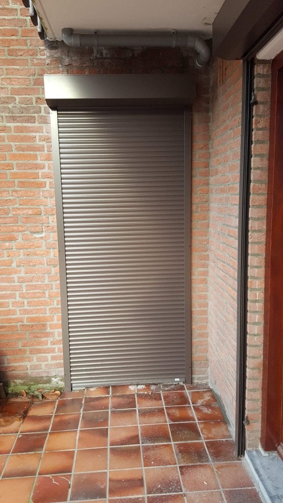roluiken, Doe-het-zelf en Verbouw, Ophalen, Bruin, Zo goed als nieuw, 200 cm of meer