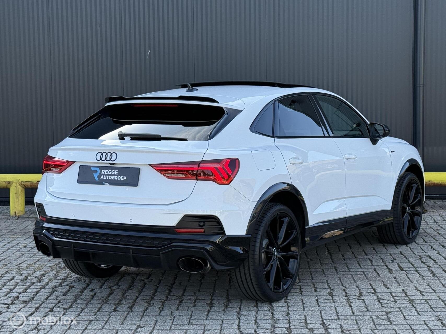 Audi Q3 Sportback 35 TFSI S-Line RSQ3 Pakket| PANORAMADAK, Auto's, 15 km/l, 4 cilinders, 150 pk, Wit