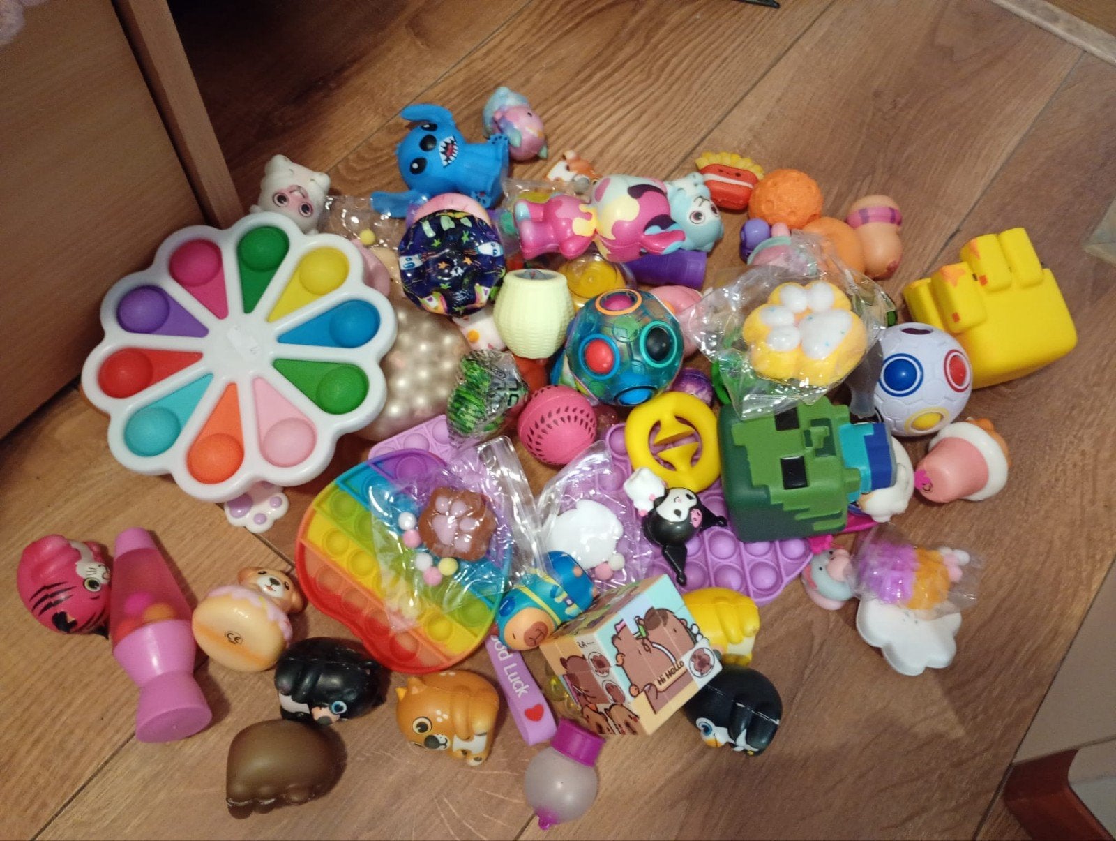 20 Mystery Fidgets - Stressvermindering Speelgoed, Ophalen, Gebruikt, Jongen of Meisje