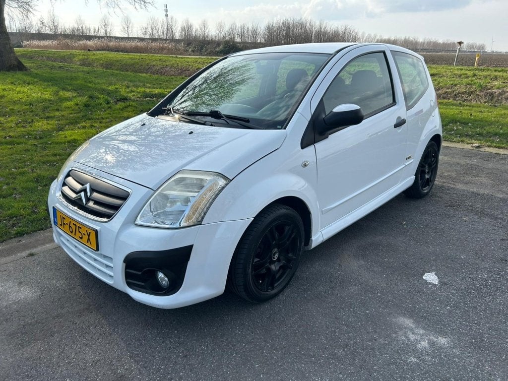 Citroën C2 1.1i Seduction, Airco, Trekhaak Beurt en apk TM, Auto's, Gebruikt, 4 cilinders, Wit, Bedrijf