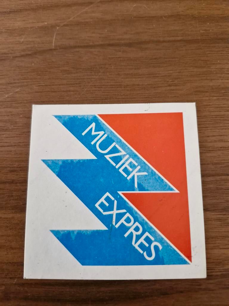 7940 Muziek Expres sticker - Vintage muziek tijdschrift, Ophalen of Verzenden