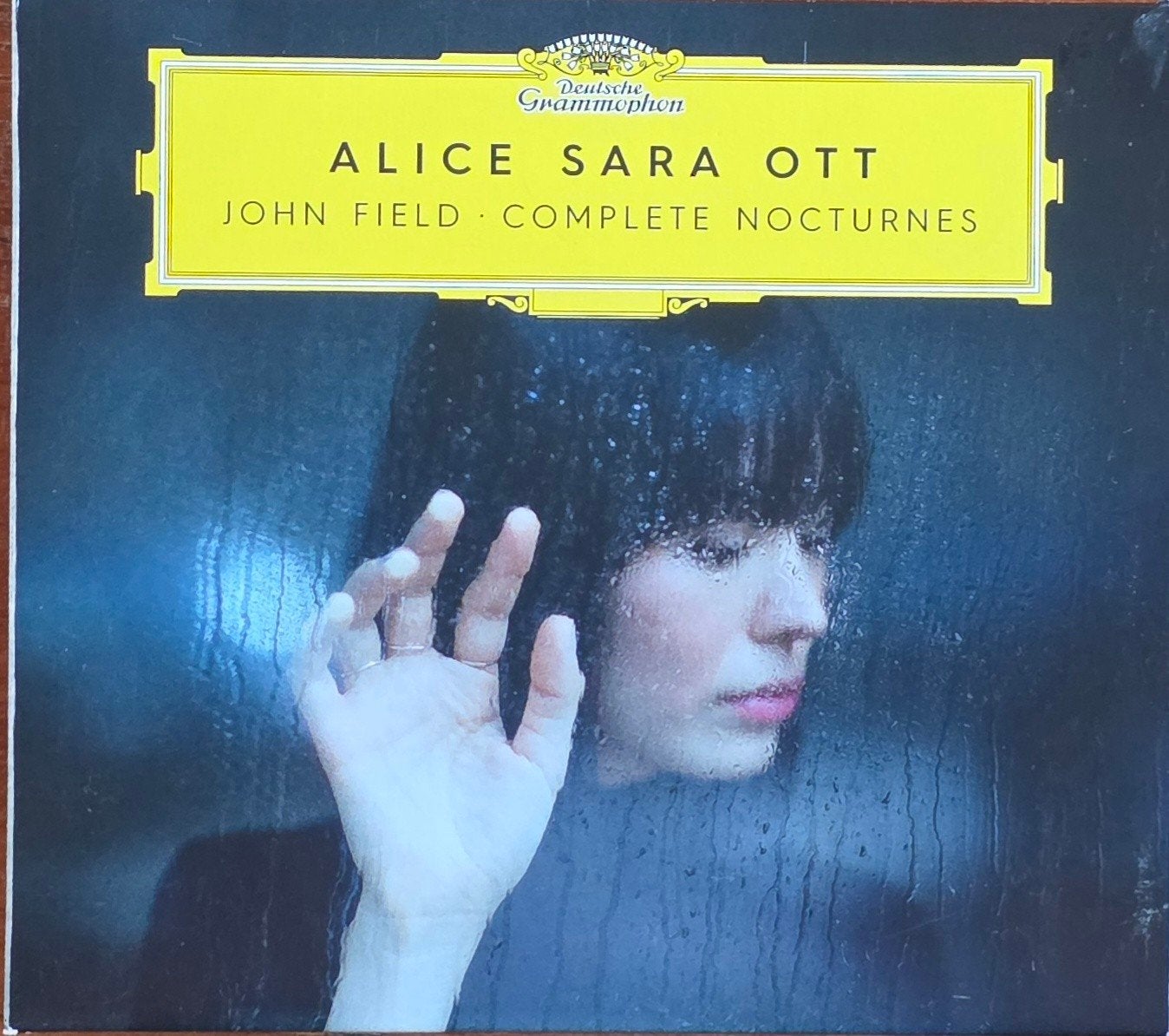 Alice Sara Ott - John Field: Complete Nocturnes (CD), Inclusief boekje, Overige componisten, Ophalen of Verzenden, Zo goed als nieuw
