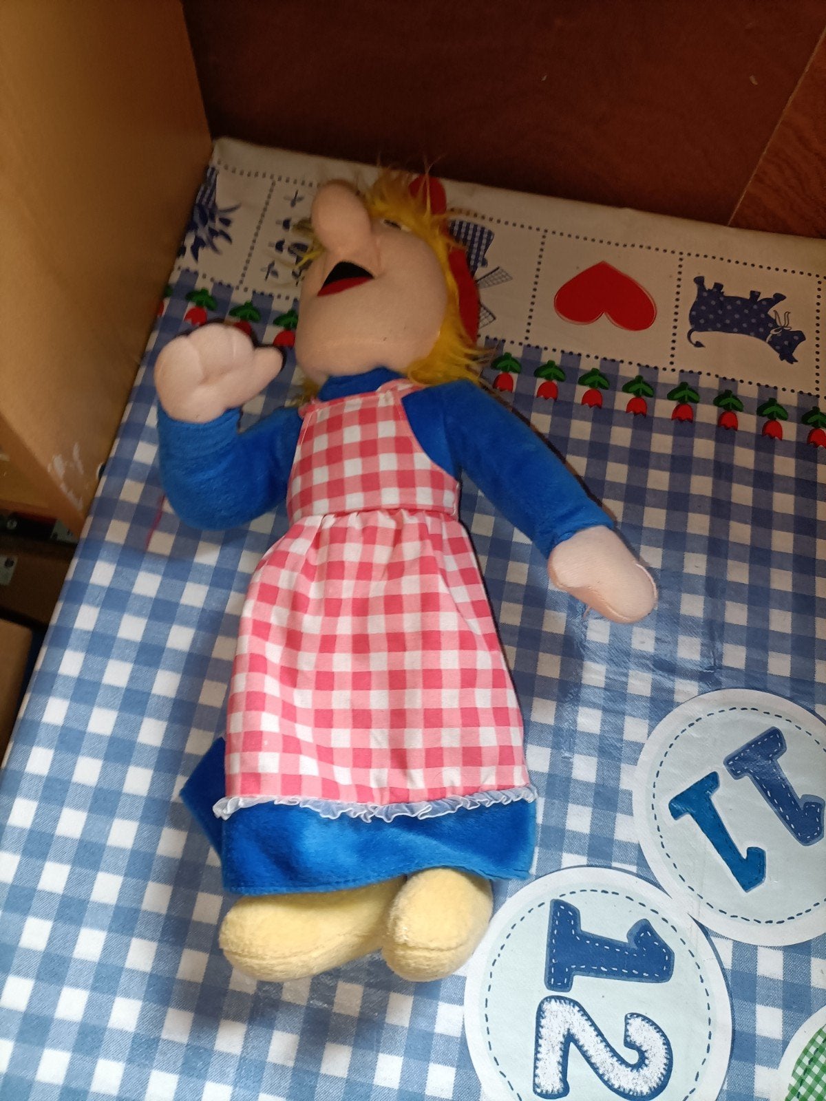 Boerin Pleun knuffel Marveld Recreatie 40 cm groot, Ophalen of Verzenden, Zo goed als nieuw, Overige typen