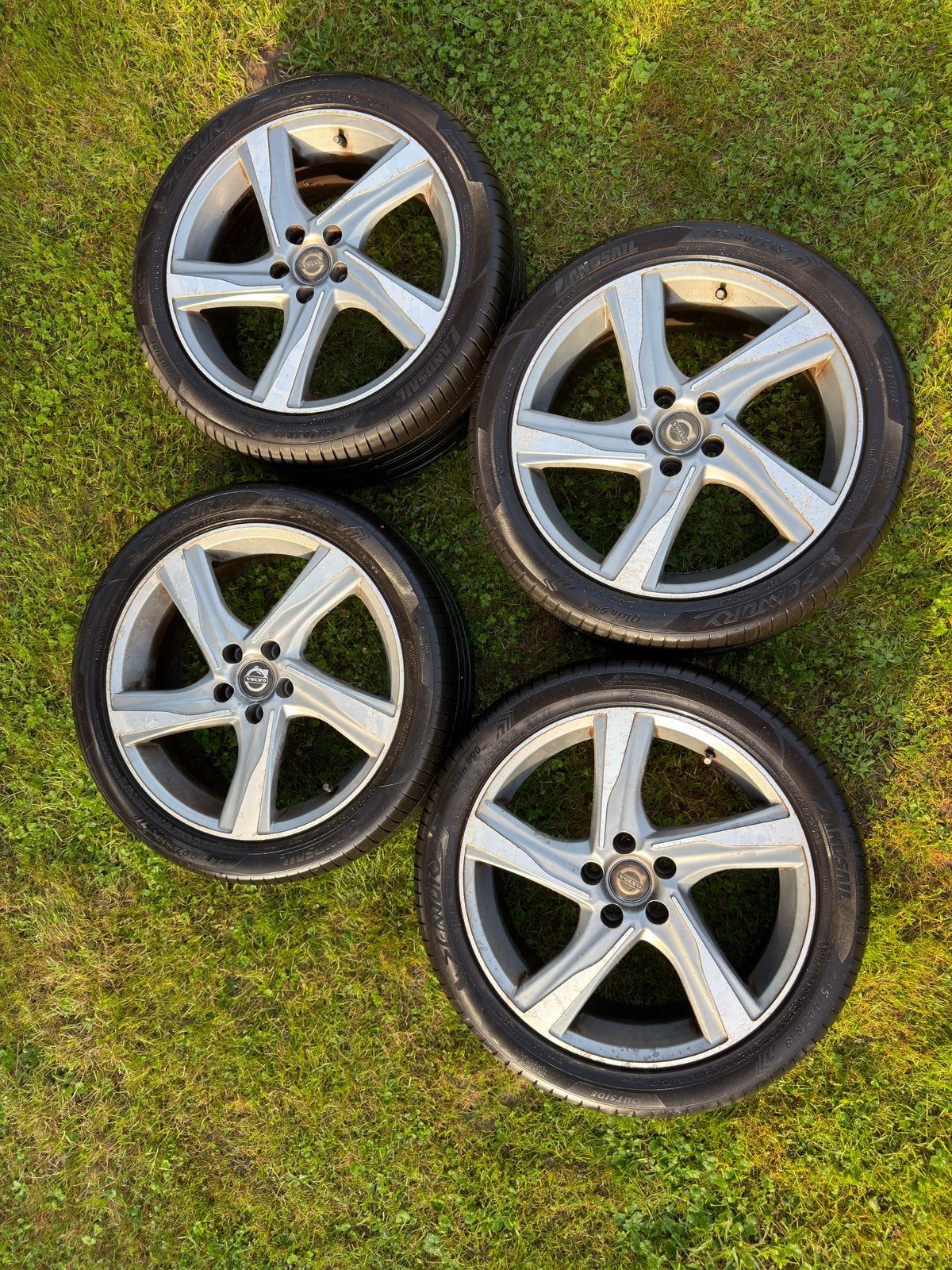 Volvo Ixion velgen 245/40 R18 5x108 (DenHaag of ZLimburg), Auto-onderdelen, Ophalen, 18 inch, 245 mm, Velg(en)