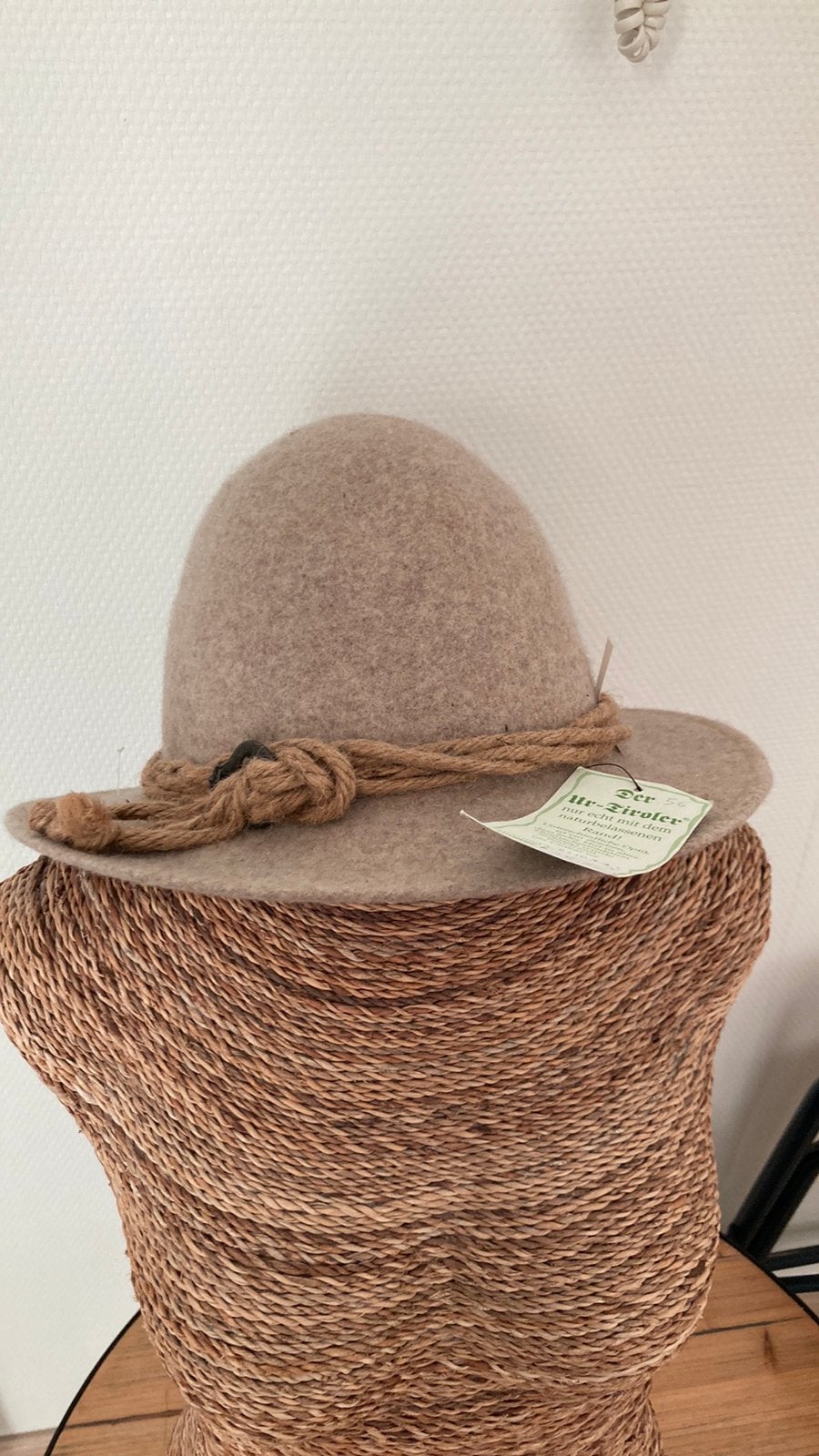 Wollen hoed Tirol, Kleding | Dames, Hoeden en Petten, Ophalen of Verzenden, Nieuw