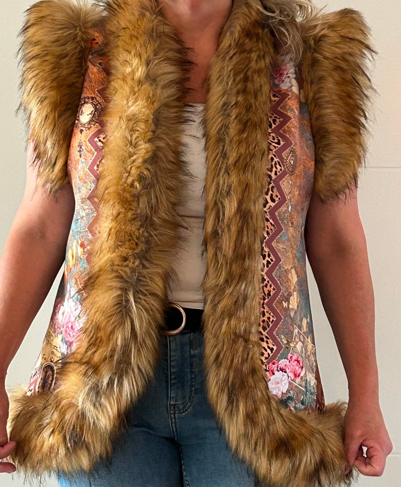 Mooie exclusieve (nep bond) body warmer, Ophalen of Verzenden, Zo goed als nieuw, Maat 38/40 (M)