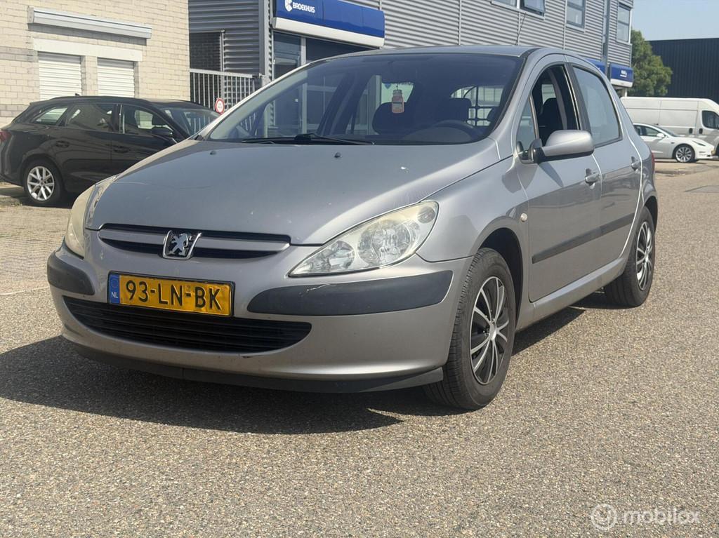 Peugeot 307 1.6 Automaat, Auto's, Gebruikt, 4 cilinders, 1204 kg, 630 kg
