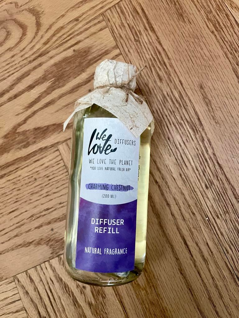 We Love The Planet Diffuser Refill Charming Chestnut, Ophalen, Nieuw, Bruin