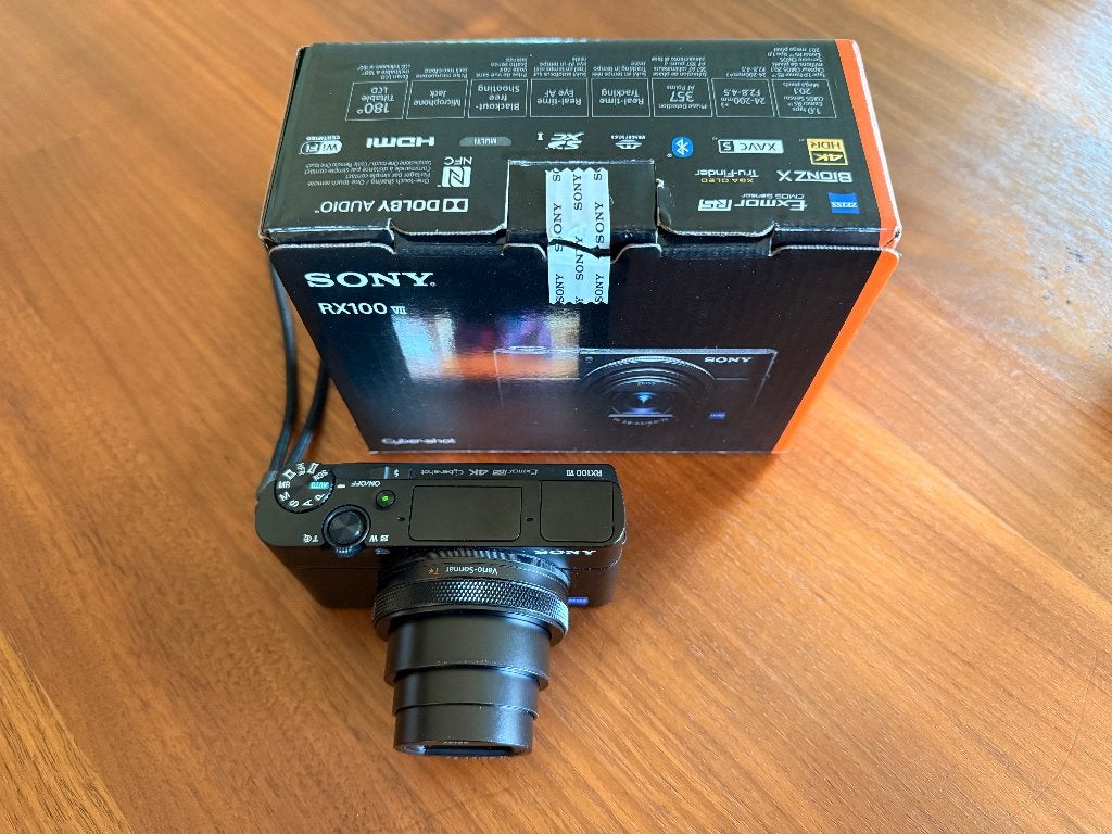 Sony RX100 VII in absolute nieuwstaat, Ophalen of Verzenden, Zo goed als nieuw, Compactcamera, Handleiding